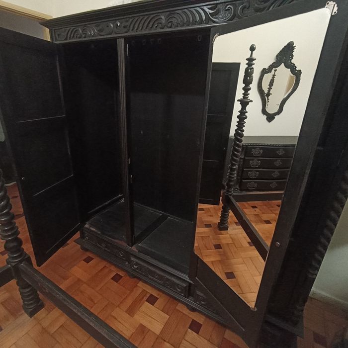 Mobília de quarto antiga  completa