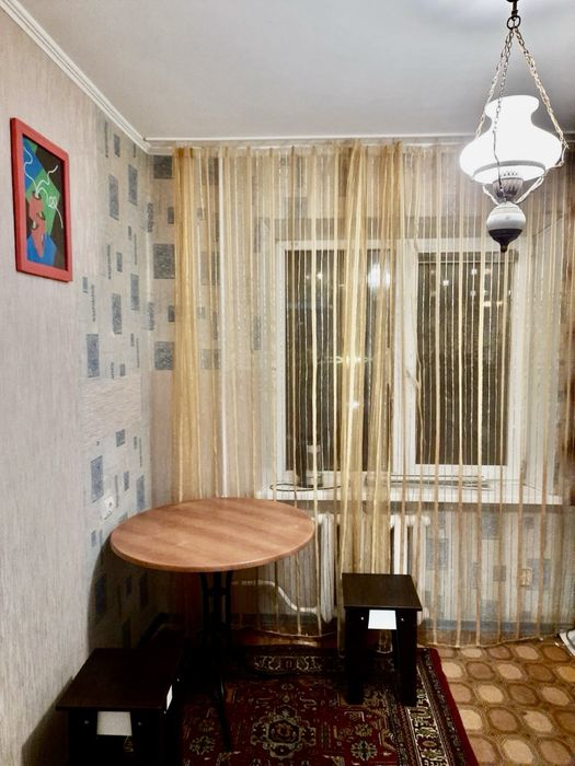 Сдам 2 к Даманский.  6000