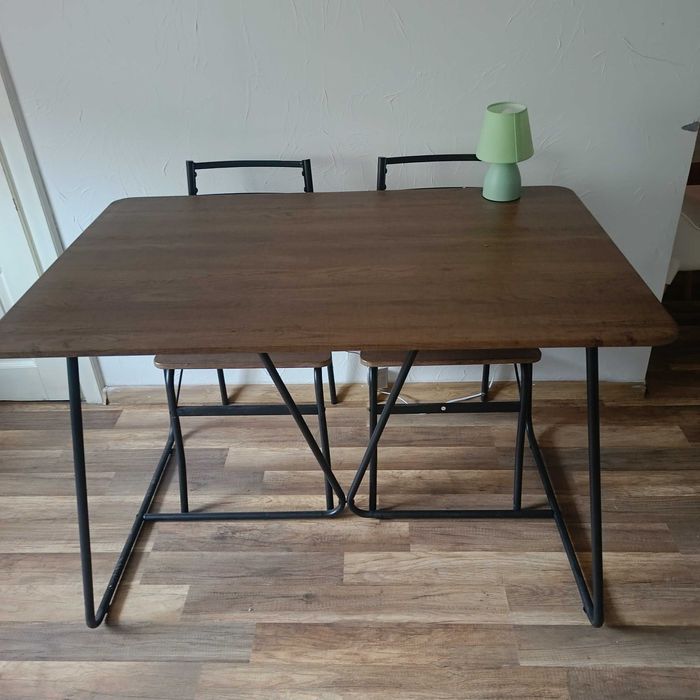 Stół do pokoju/jadalni