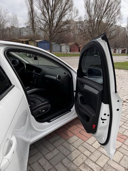 Audi А4  B8 рестайлінг