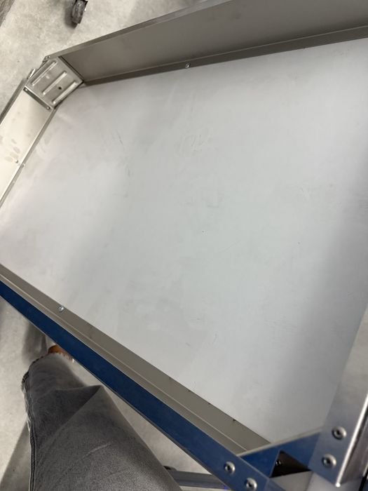 Mesa de trabalho em aço - restaurante