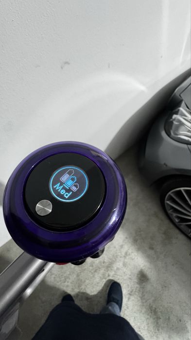 Dyson v11 com todos os acessorios