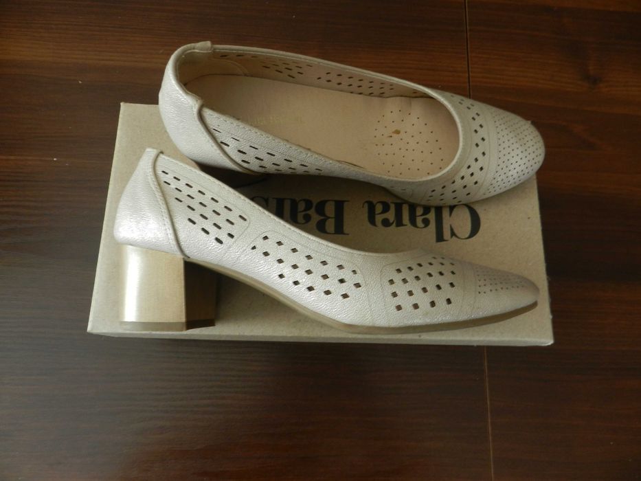 Buty Clara Barson