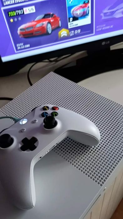 X box one s com comando xbox