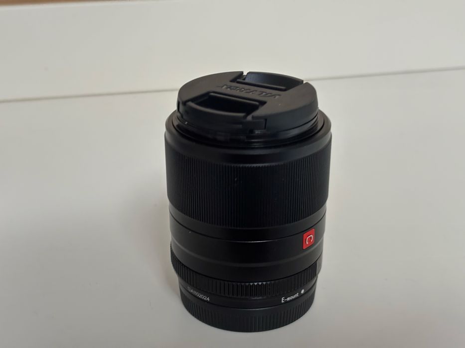 Lente Viltrox 33mm F1.4 - montagem Sony - NOVA E COM GARANTIA