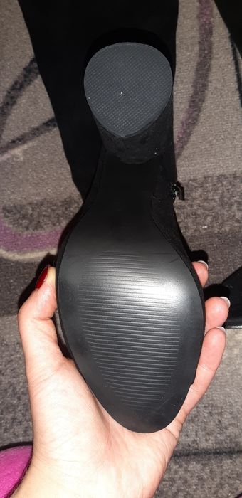 Продам ботфорди.