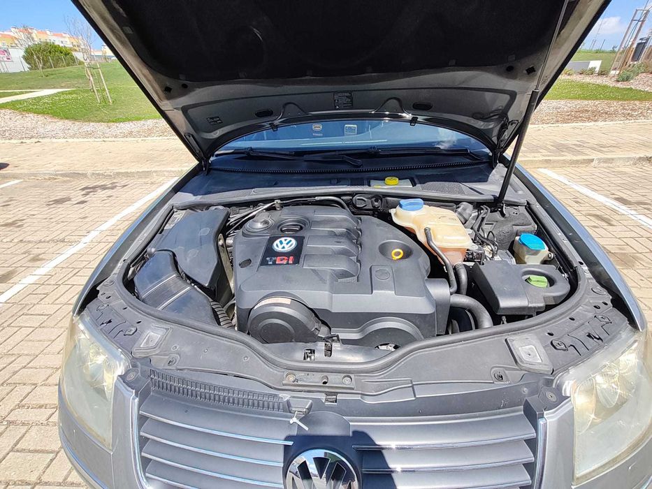 VW Passat 1.9 TDI Highline — photo 4