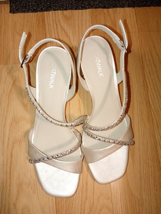 Sprzedam buty ślubne