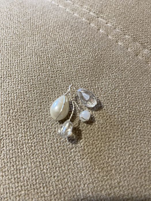 Весільна прикраса для волосся з перлинами