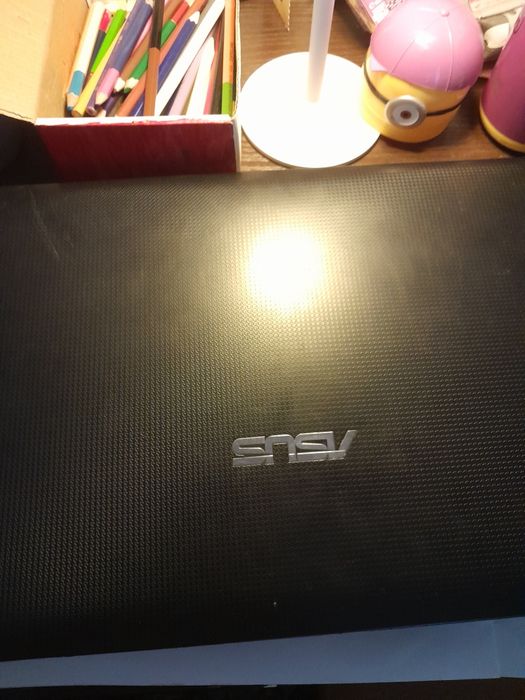 Починаю розбір ASUS X54C   X54H  є все