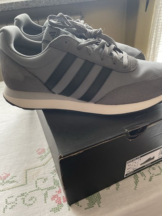 Adidas buty sportowe do chodzenia biegania.