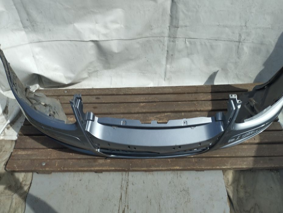 Volkswagen Golf V zderzak przedni przód