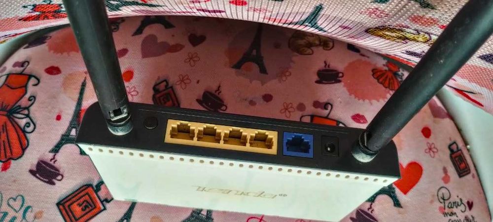 Роутер Tenda W308R