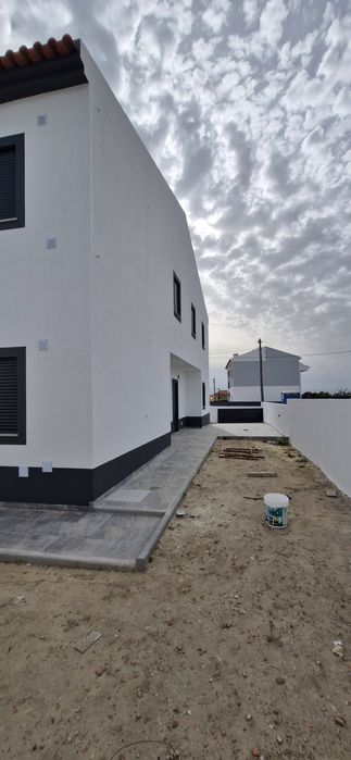 Moradia mista isolada t5