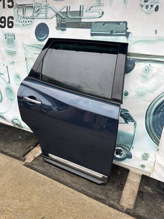 Nissan Pathfinder R52 дверь двери двері задні праві