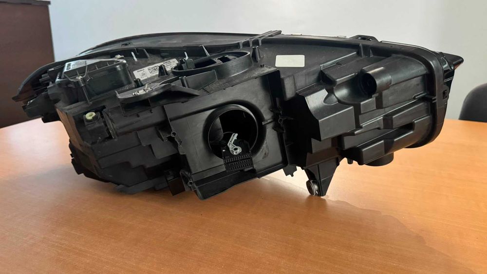 Farol BMW 2 Gran Coupé 2019-2024 Full LED Adaptativo Esquerdo