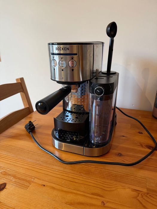 Maquina de café manual BECKEN