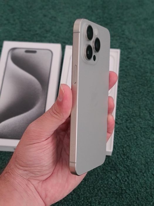 IPhone 15 Pro Max 256GB Titânio Natural