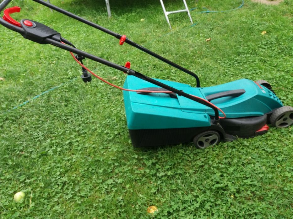 газонокосарка бош ротак 32