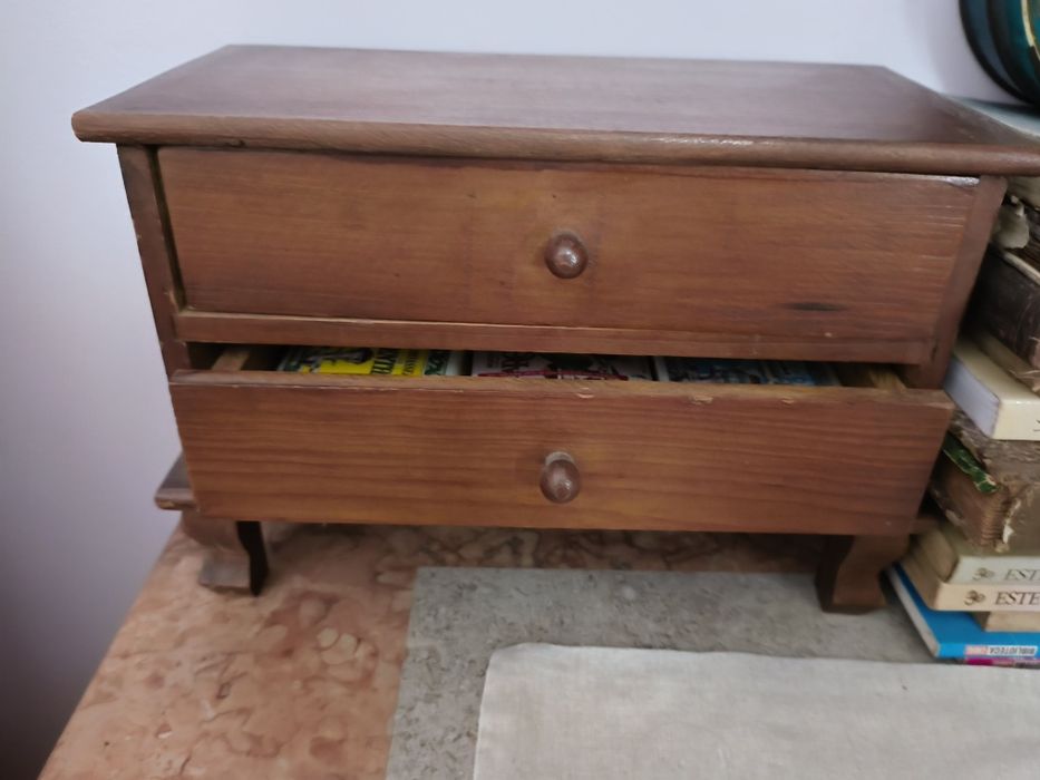 Mini móvel com 2 gavetas