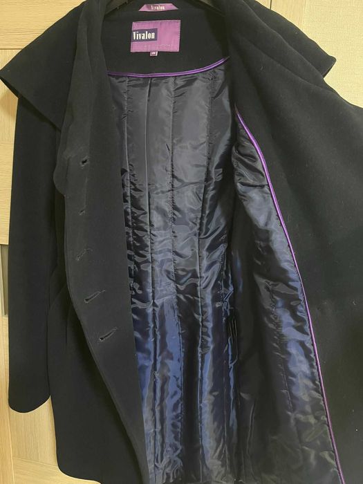 Жіноче пальто у гарному стані