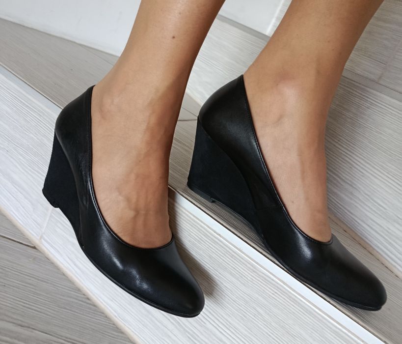 Buty damskie skórzane na koturnie Ryłko 37