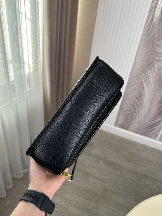 Сумка YSL Yves Saint Laurent Niki in Grained Lambskin Black / Gold