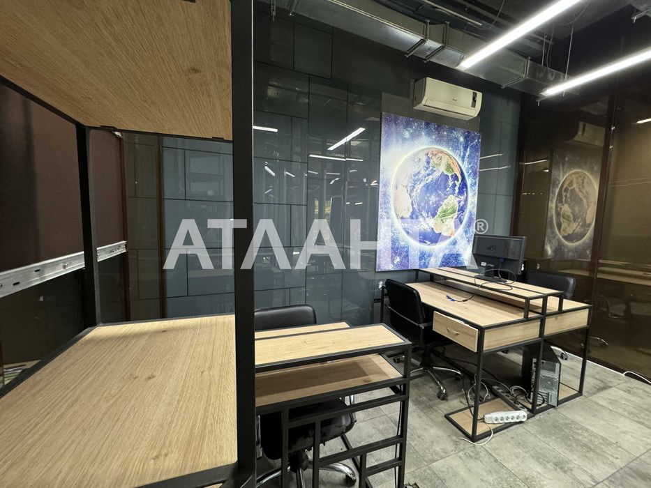 Продам Фасадное помещение с Ремонтом 105м2 ЖК 6 Жемчужина Аркадия