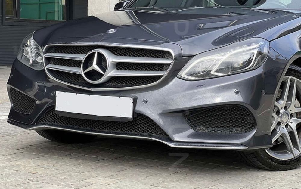 Бампер передний AMG решетка Mercedes E-Class W212 Рестайлинг