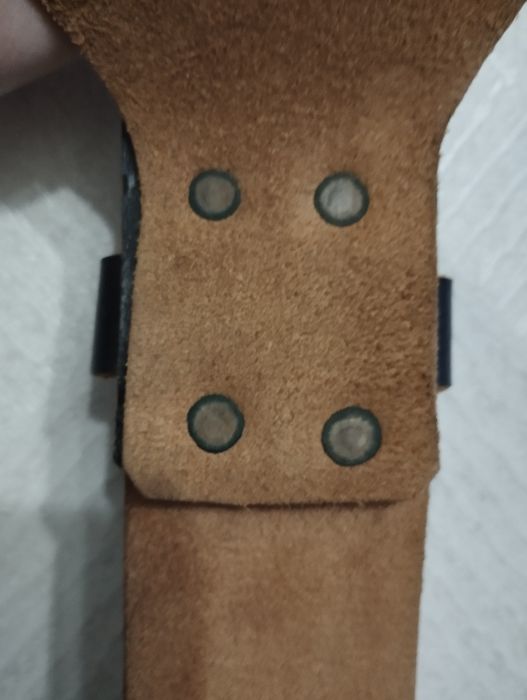 Пояс для важкої атлетики, шкіряний гарний стан.Розмір- М! шкіряний!