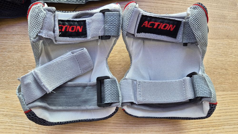 Комплект захисту Action PW-318 (Silver/Red) S