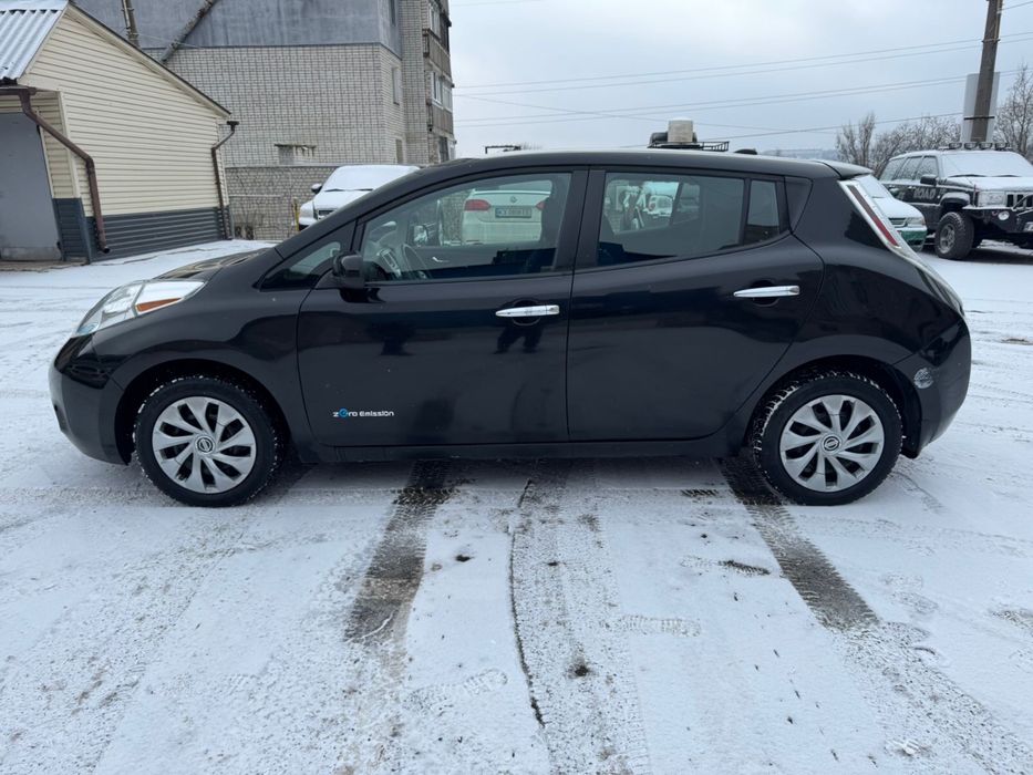 Nissan Leaf 30KB 2016 год идеал! Срочно!