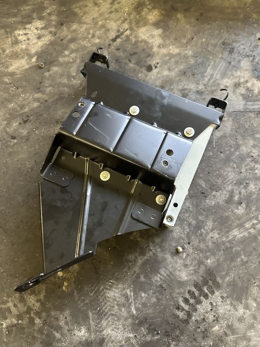 Wzmacniacz becker mercedes w211