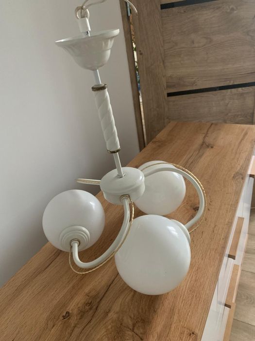 Żyrandol sufitowy lampa wisząca E27 trzy źródła światła stan idealny