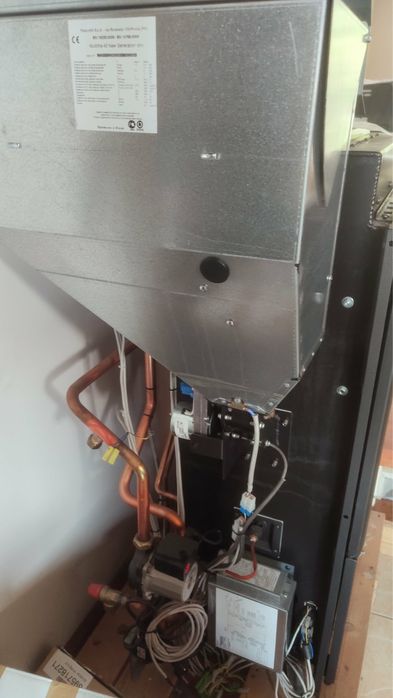 Sprzedam kominek dwumediowy