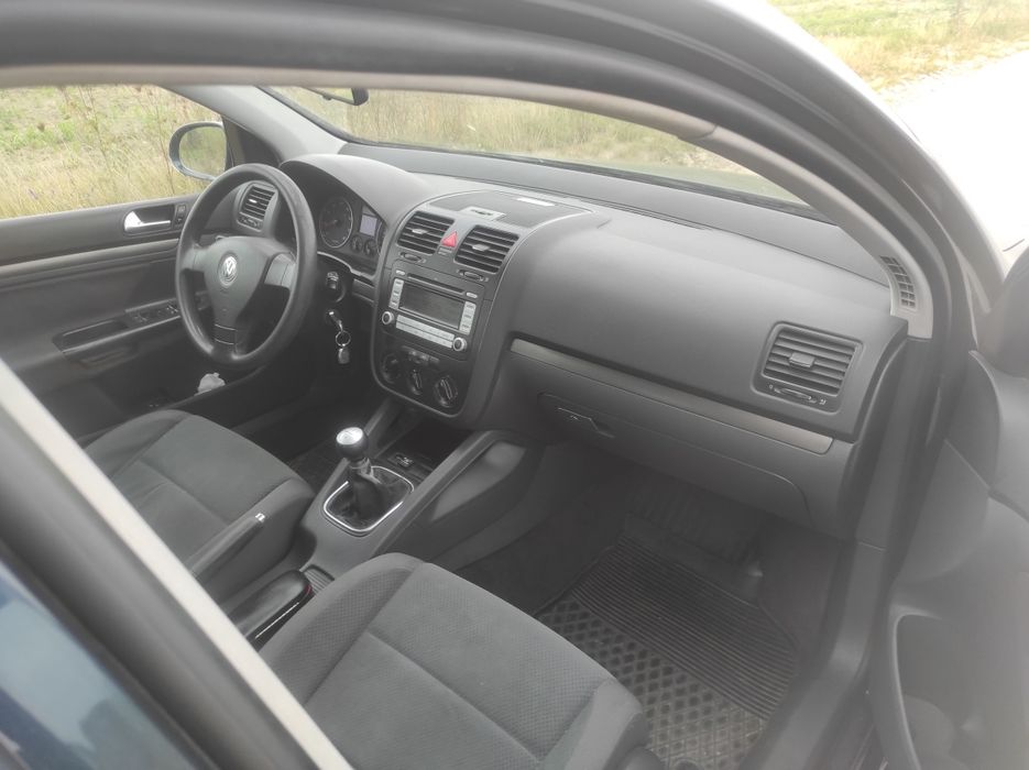 Volkswagen Golf5 1.6benzyna/gaz 2005rok