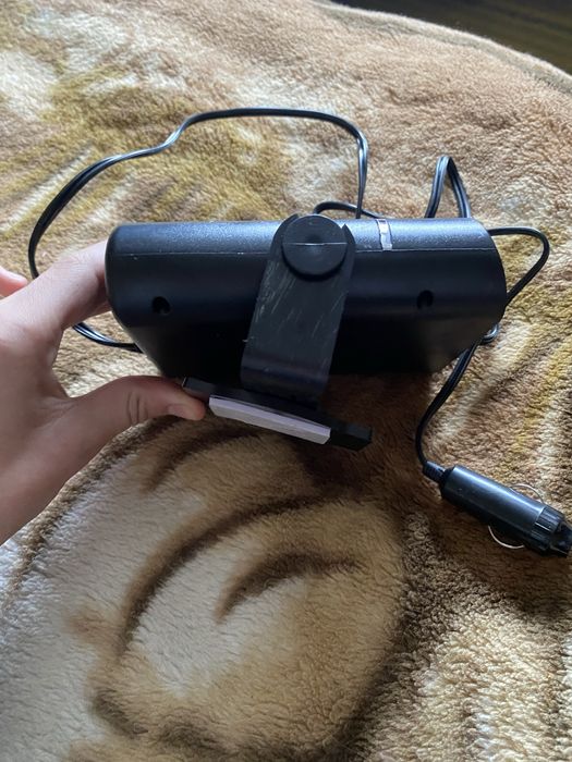 Обігрівач для скла в машині дуже гарний за 5хв розмерзається скло