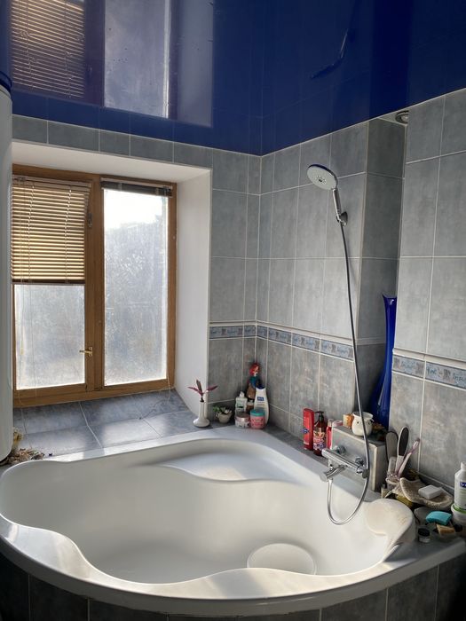 Продается крубногабаритная 3 ком квартира на Николаевке