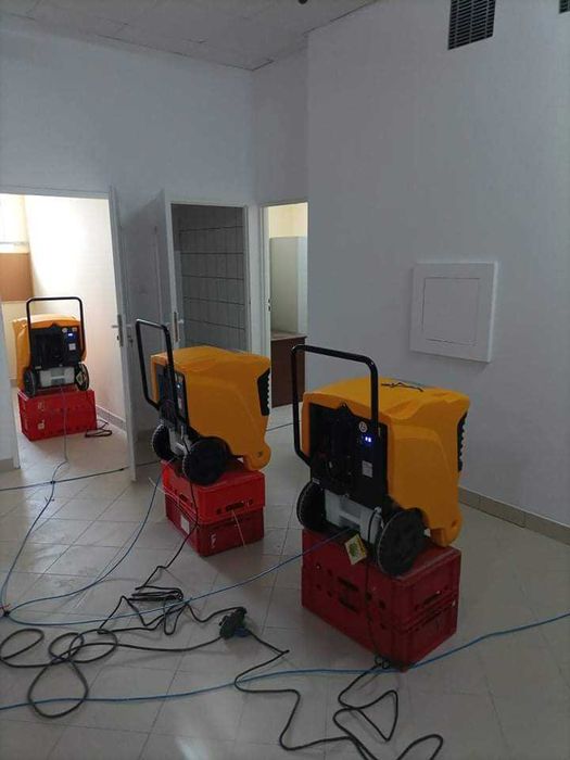 WYNAJEM Osuszacz powietrza Osuszanie po tynkach wylewkach zalaniu