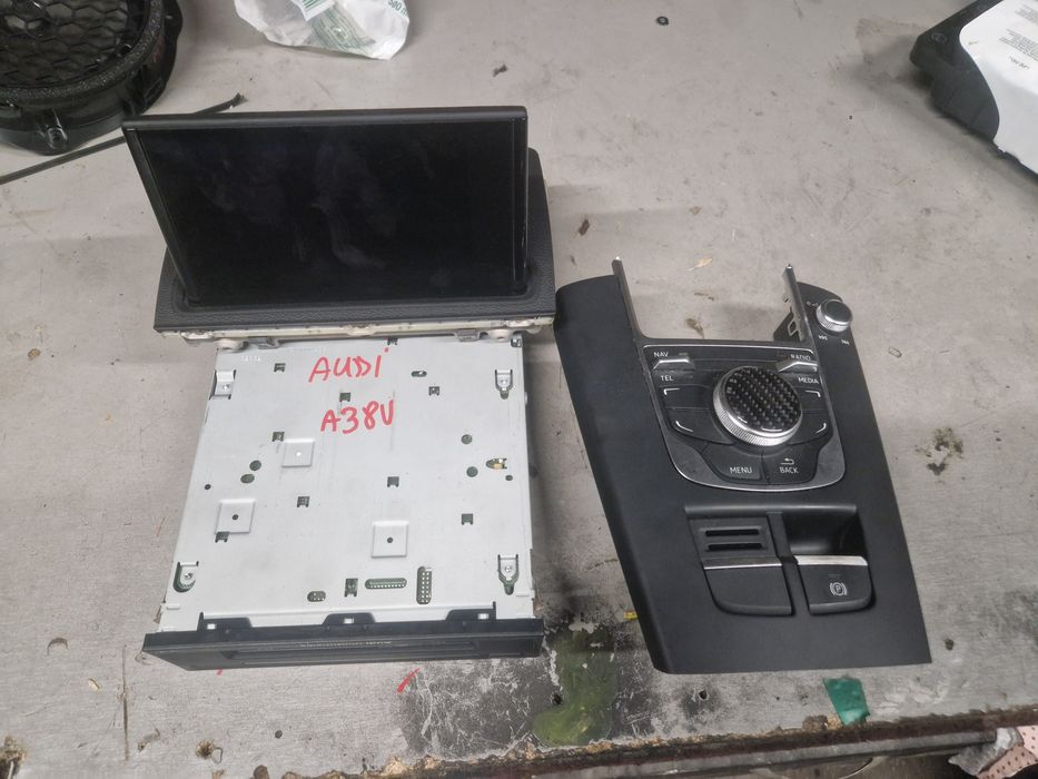 Audi A3 8V Ekran Czytnik mmi Nawigacja Zestaw 8V0.919.603A 8V0.035.874