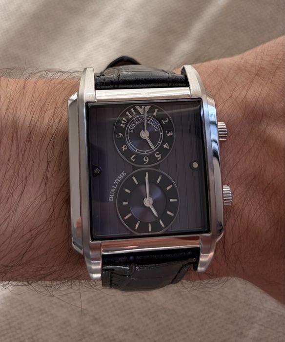 Relógio Emporio Armani dual time