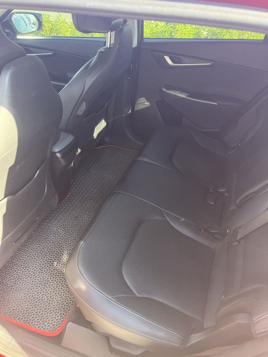 Kia EV6 Wind  2023