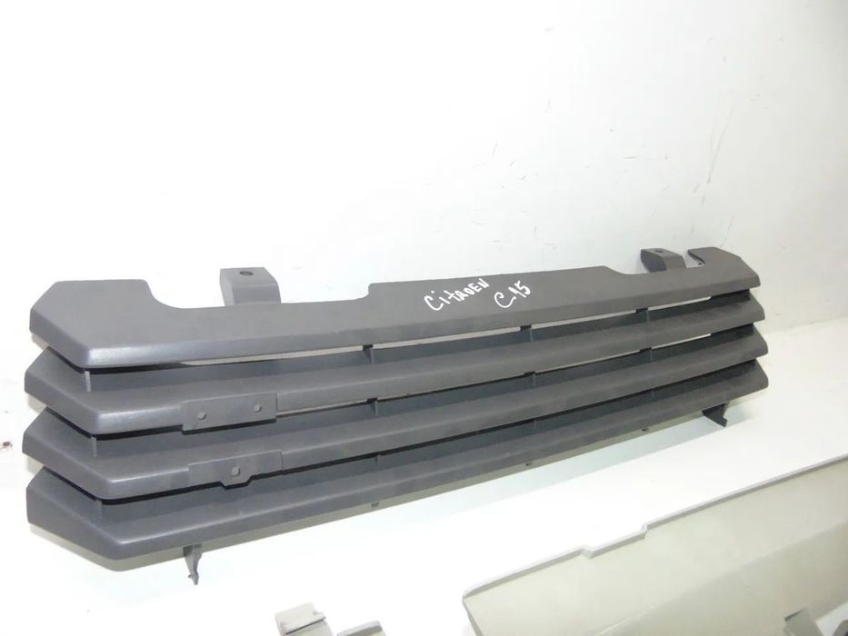 Citroen Ax/C15 grelha