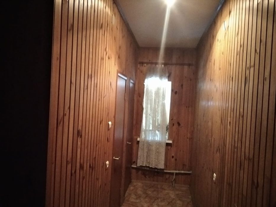 Продам дом недалеко от города, большой участок