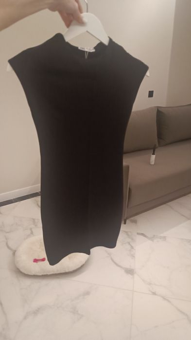 Маленьке чорне плаття Zara