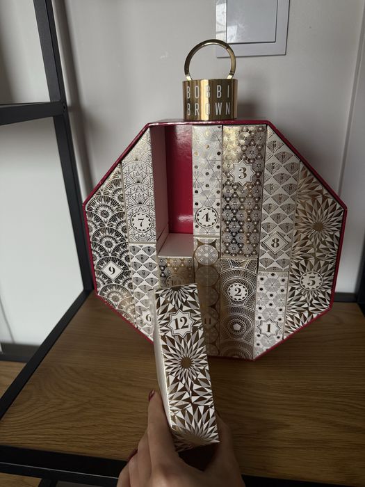 Kalendarz adwentowy Bobbi Brown
