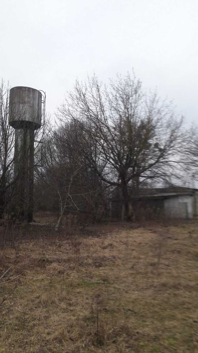 Продам приміщення вільного  призначення