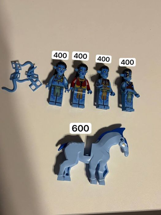 Лего фігурки оригінал