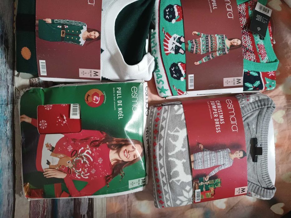 Новорічні  жіночі светрики , тунічки