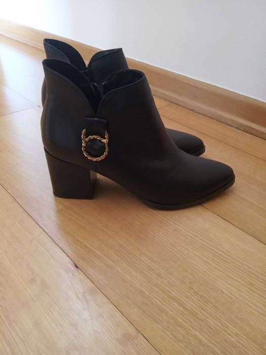 botins pretos como novos